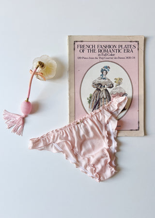 Calcinha fru-fru string Rosa Chá